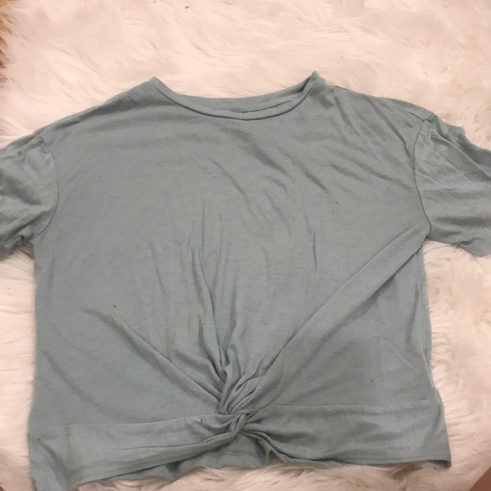 Knotted crop tee